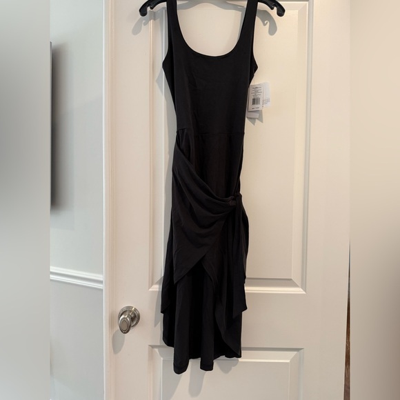 NWT Beyond Yoga tie waist midi dress. - Picture 3 of 7